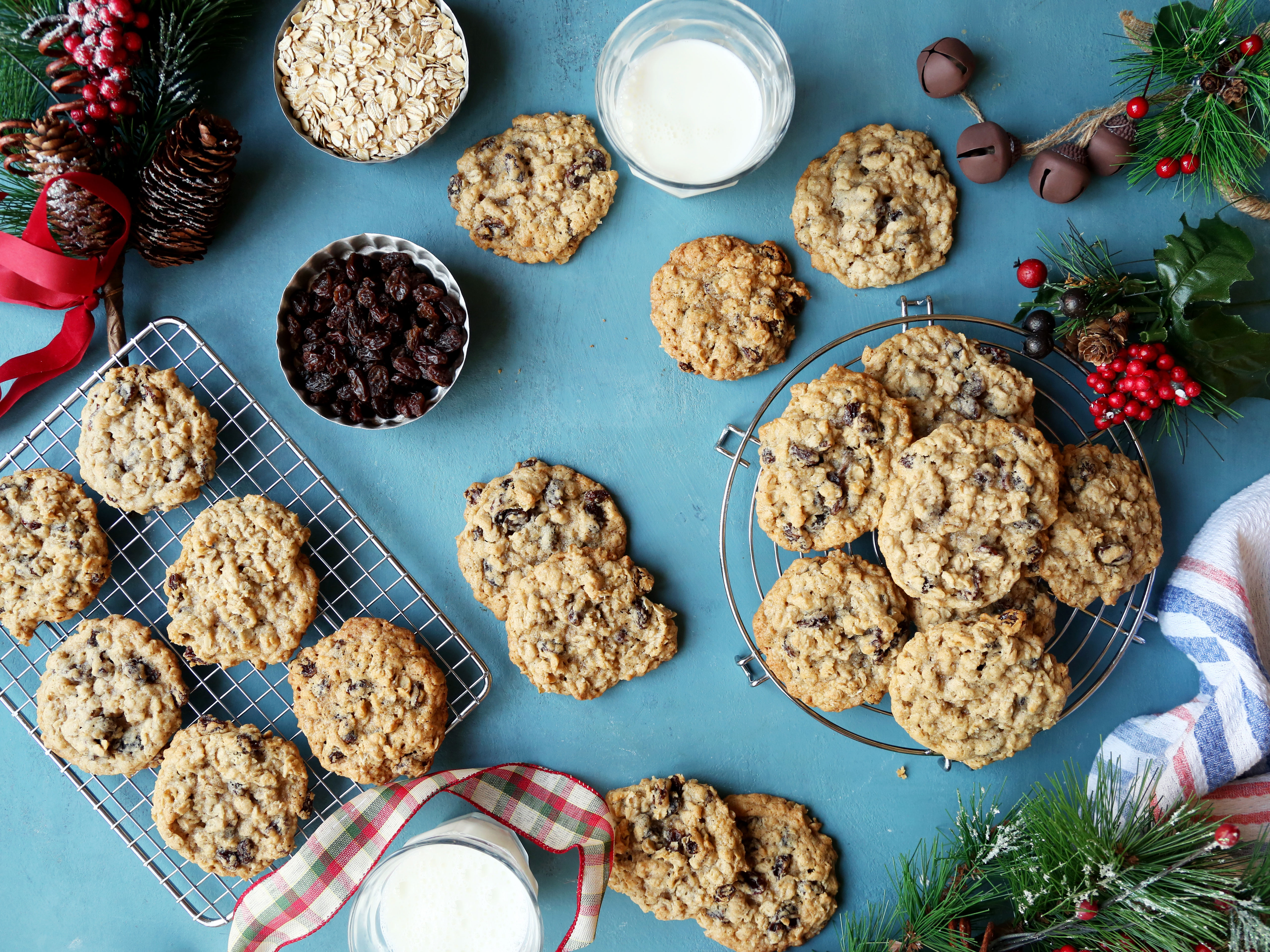 oatmeal raisin cookies